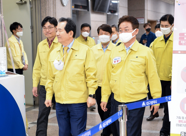 정세균 국무총리가 11일 코로나19 대구경북 상황점검을 위해 방문했다. 경북도 제공