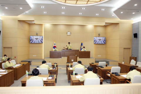 지난 17일 시작한 제235회 예천군의회 임시회. 예천군의회 제공