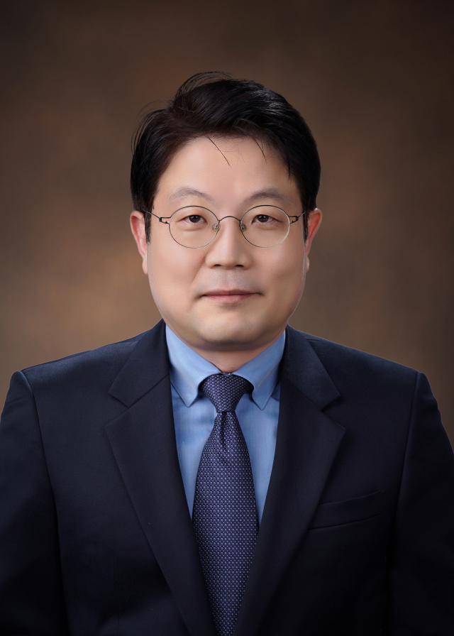 문재인 대통령은 27일 신임 법무부 차관으로 고기영(55) 동부지검장을 임명할 예정이다. 강민석 청와대 대변인은 서면 브리핑에서 