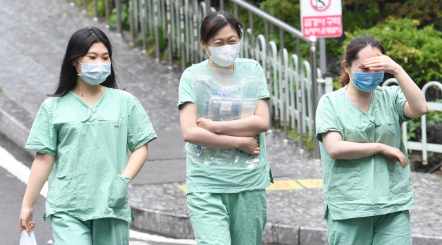 대구 중구 계명대학교 동산병원에서 의료진들이 코로나19 환자 치료를 위해 근무에 투입하고 있다. 매일신문 DB