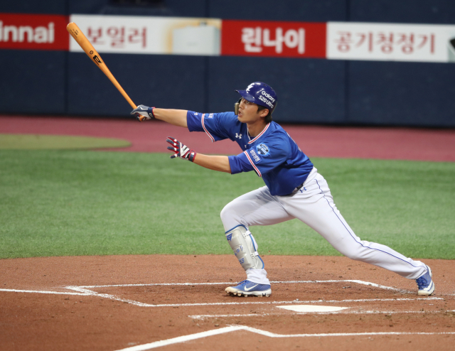 삼성라이온즈 이학주는 13일 고척스카이돔에서 열린 키움히어로즈와의 2차전에서 적시타와 도루 등 맹활약했다. 삼성라이온즈 제공