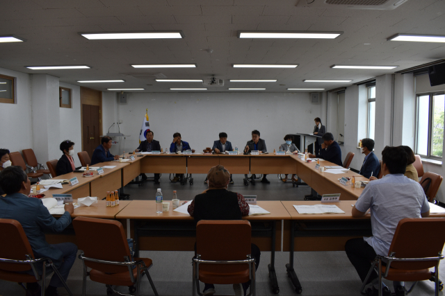 경상북도가 농업 현장과 소통 강화를 위해 농업인 단체와 간담회를 가졌다. 경북도 제공