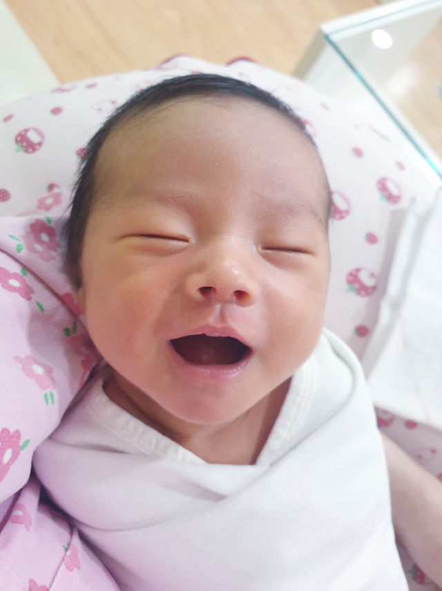 최다정(25)·고현욱(29) 부부 첫째 아들 영진(2.9kg) 4월 23일 출생