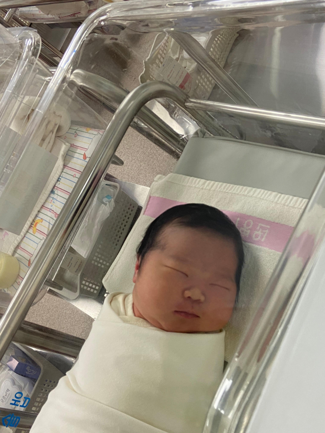 황보람(33)·김순철(33) 부부 첫째 딸 똑똑이(3.5kg) 4월 30일 출생