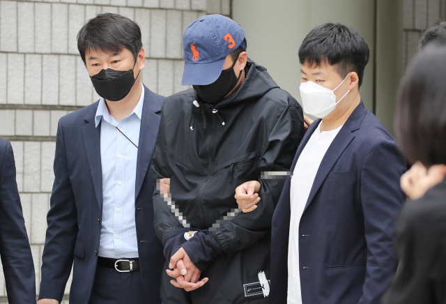 아동·청소년의 성보호에 관한 법률 위반 및 범죄단체 가입 혐의로 