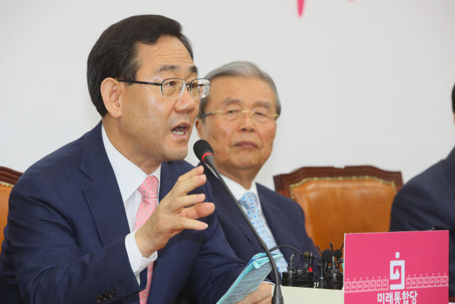 미래통합당 주호영 원내대표가 지난 8일 국회에서 열린 비상대책위원회의에서 상임위원회 구성안에 대해 발언하고 있다. 연합뉴스