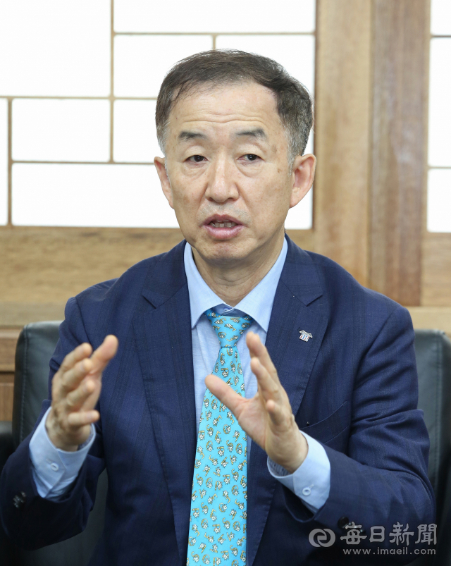 김사열 위원장. 매일신문 DB