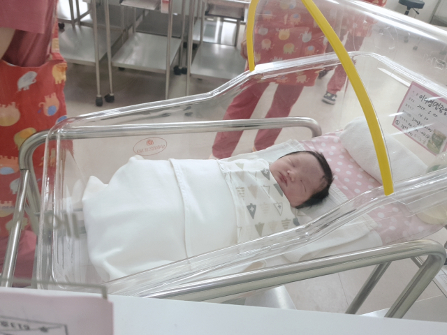 이다경(32)‧정광열(36) 부부 둘째 딸 트동이(3.1kg)5월 20일 출생