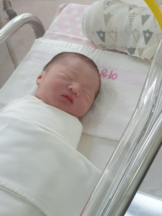김유진(31)‧이동현(31) 부부 둘째 아들 또리(3.1kg) 5월 25일 출생