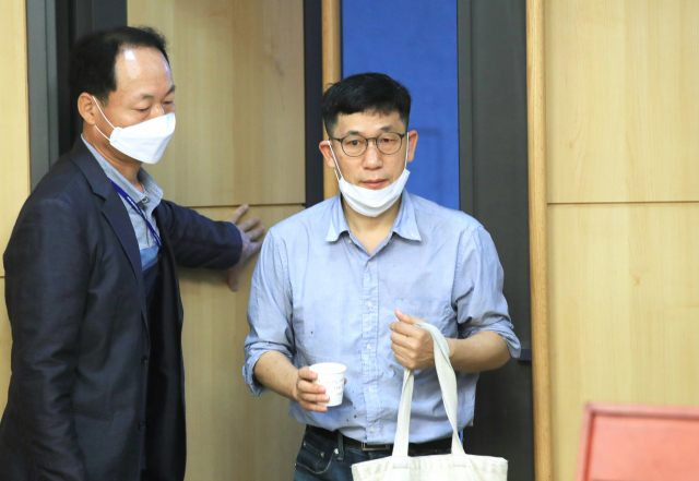 진중권 전 동양대 교수가 10일 오전 서울 여의도 국회 의원회관에서 열린 온국민공부방 제1강 