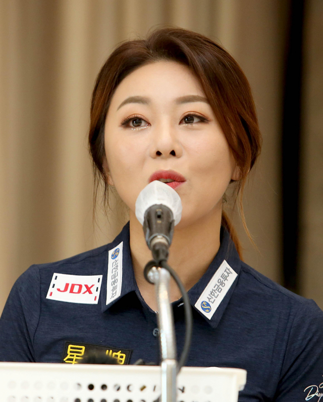 22일 서울 중구 프레스센터에서 열린 프로당구(PBA) 투어 개막 미디어데이에서 김가영 선수가 각오를 밝히고 있다. PBA 투어는 오는 7월 6~10일 그랜드 워커힐 서울에서 열리는 
