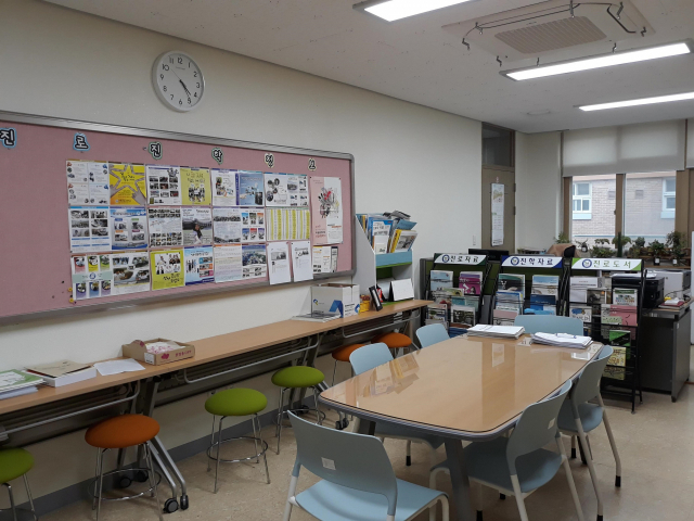 대구시교육청이 중학교와 고교 10곳에 진로활동실 구축 비용을 지원한다. 진로활동실은 학생들이 진로 탐색 및 체험, 설계를 할 수 있는 공간이다. 대구 한 학교의 진로활동실 모습. 대구시교육청 제공