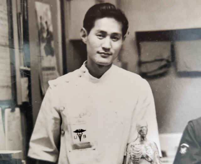 1963년 대구 미군부대에서 근무 중 찍은 류영봉 씨의 모습. 본인제공.