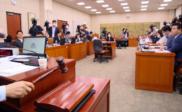 14일 국회 문화체육관광위원회 전체회의에서 고 최숙현 선수와 관련한 