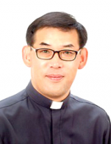 신대원 신부