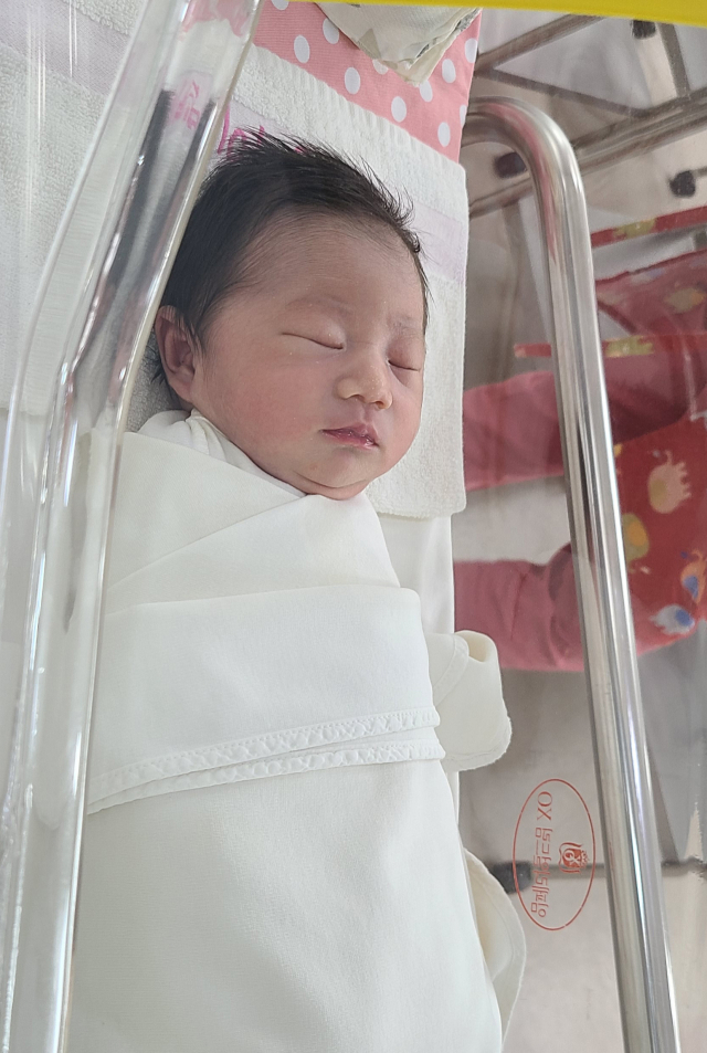 반지영(29)·김재동(30) 부부 첫째 딸 심쿵이(2.7㎏) 7월 1일 출생