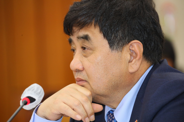 한상혁 방송통신위원장 후보자가 20일 국회 과학기술정보방송통신위원회에서 열린 인사청문회에서 질의를 듣고 있다. 연합뉴스