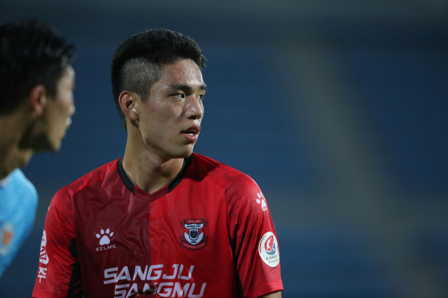 한국프로축구연맹이 대구FC와의 홈경기에서 1골 1도움을 기록하며 상주를 2대0 승리로 이끈 오세훈을 하나원큐 K리그1 2020 12라운드 최우수선수(MVP)로 선정했다고 22일 밝혔다. 사진은 K리그1 12라운드 MVP 선정된 오세훈. 연합뉴스