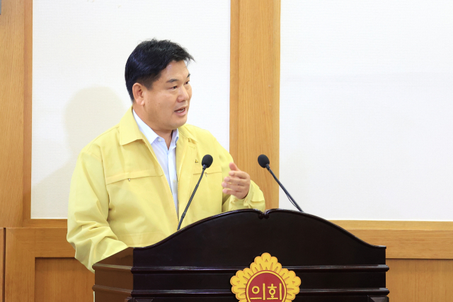 질의에 답변하고 있는 홍의락 부시장. 사진제공 대구시의회