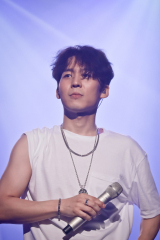 가수 하동균