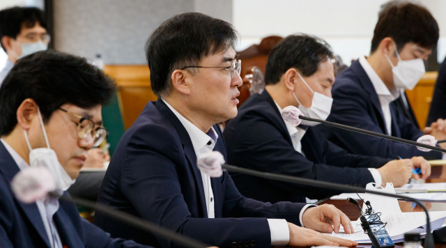 손병두 금융위원회 부위원장이 28일 서울 중구 은행연합회에서 열린 금융리스크 대응반 회의에서 발언하고 있다. [금융위원회 제공. 재판매 및 DB 금지] 연합뉴스