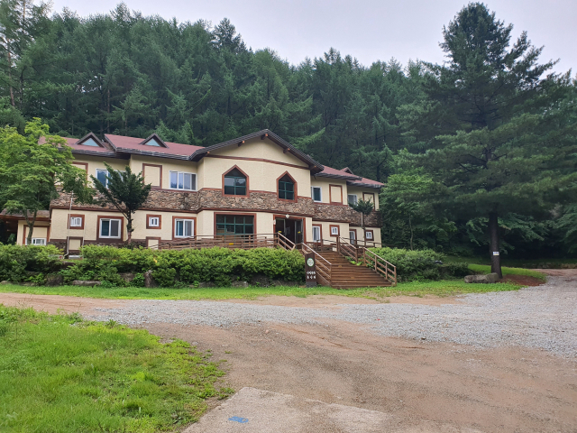 청옥산자연휴양림 연립동. 휴양림 제공