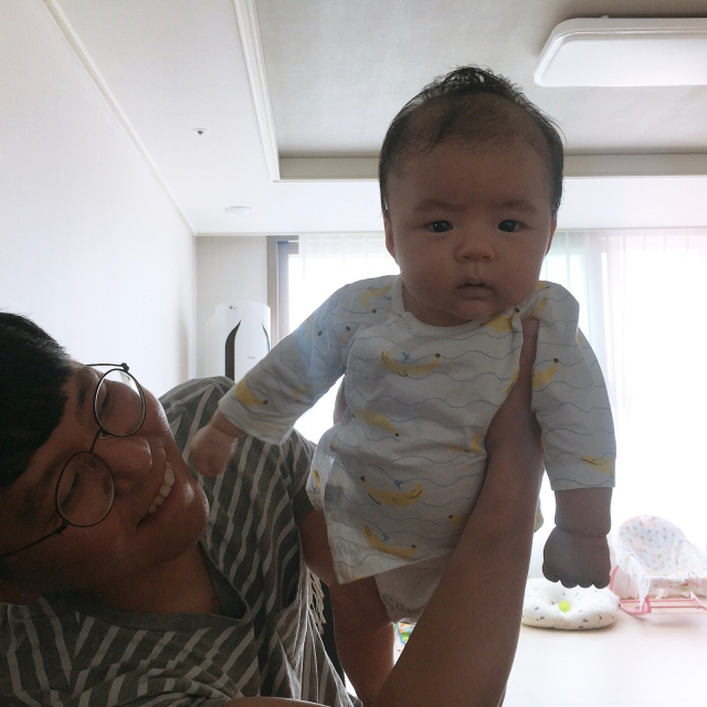 박은진(32)‧고본석(34) 부부 첫째 아들 영광(3.3㎏·태명: 왕튼튼이) 4월 10일 출생