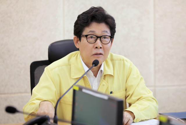 조명래 환경부 장관이 12일 오전 정부세종청사 홍수대책상황실에서 화상으로 진행된 