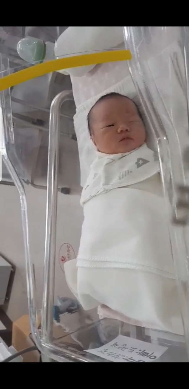 하희정(36)·도광재(36) 부부 둘째 아들 여름이(2.9㎏) 7월 31일 출생