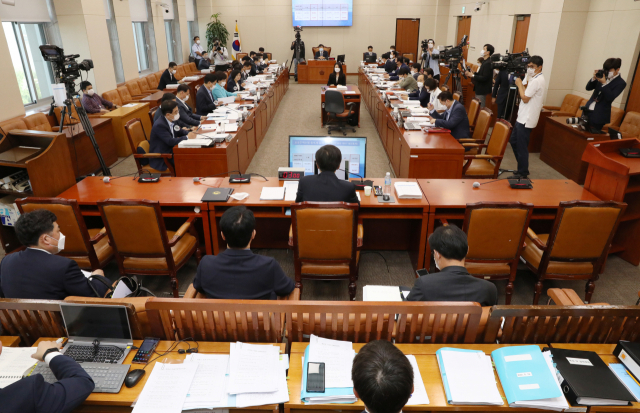 코로나19 재확산 우려로 수도권에 