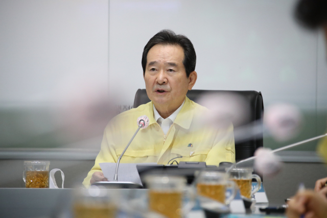 정세균 국무총리가 19일 정부서울청사 중앙재난안전상황실 서울상황센터에서 열린 신종 코로나바이러스 감염증(코로나19) 대응 중앙재난안전대책본부 회의를 주재하며 발언하고 있다. 연합뉴스