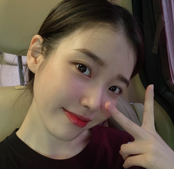사진. 아이유 SNS