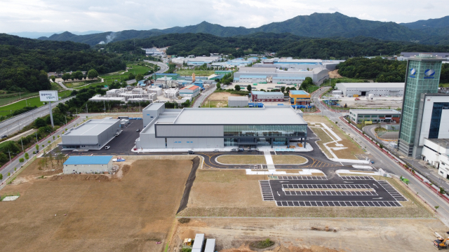 경북바이오산업단지 내 동물세포실증지원센터 전경. 경북도 제공