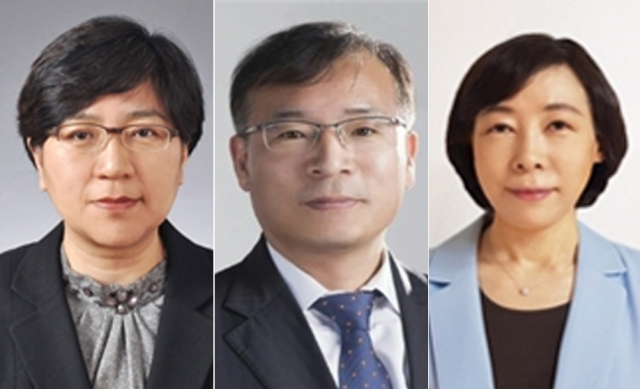 문재인 대통령은 초대 질병관리청장에 정은경 질병관리본부장(왼쪽부터)을, 보건복지부 2차관에 강도태 보건복지부 기획조정실장을, 여성가족부 차관에 김경선 고용노동부 기획조정실장을 각각 내정했다. 연합뉴스