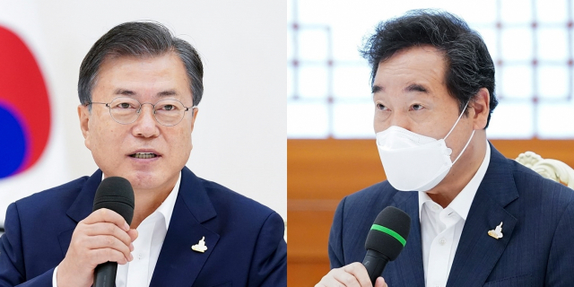 9일 청와대에서 열린 더불어민주당 지도부와의 간담회에 참석한 문재인 대통령(왼쪽)과 이낙연 더불어민주당 대표. 청와대
