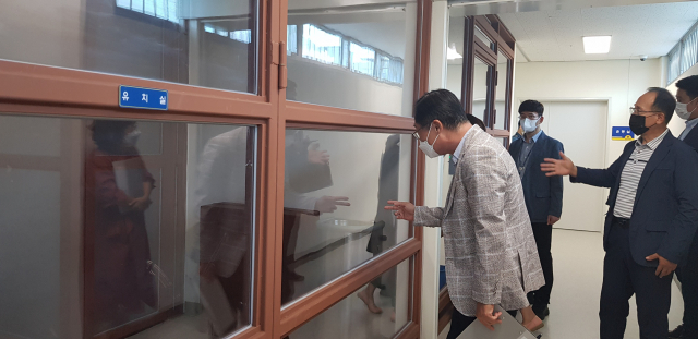 구미경찰서 관계자들이 인권진단을 하고 있다. 구미경찰서 제공