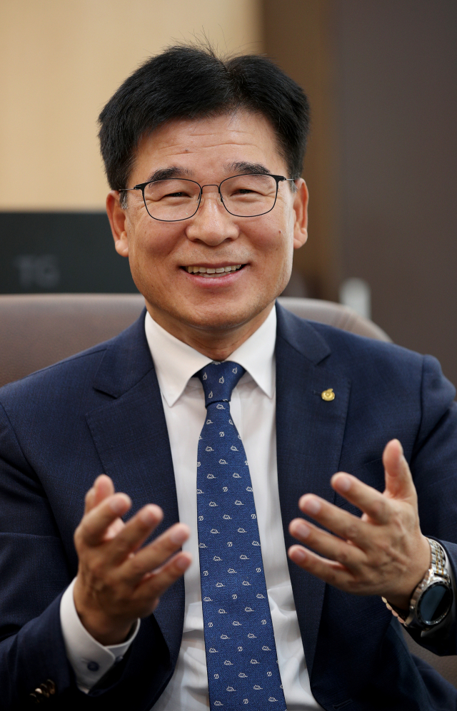 대구신용보증재단 황병욱 이사장. 김영진 기자 kyjmaeil@imaeil.com