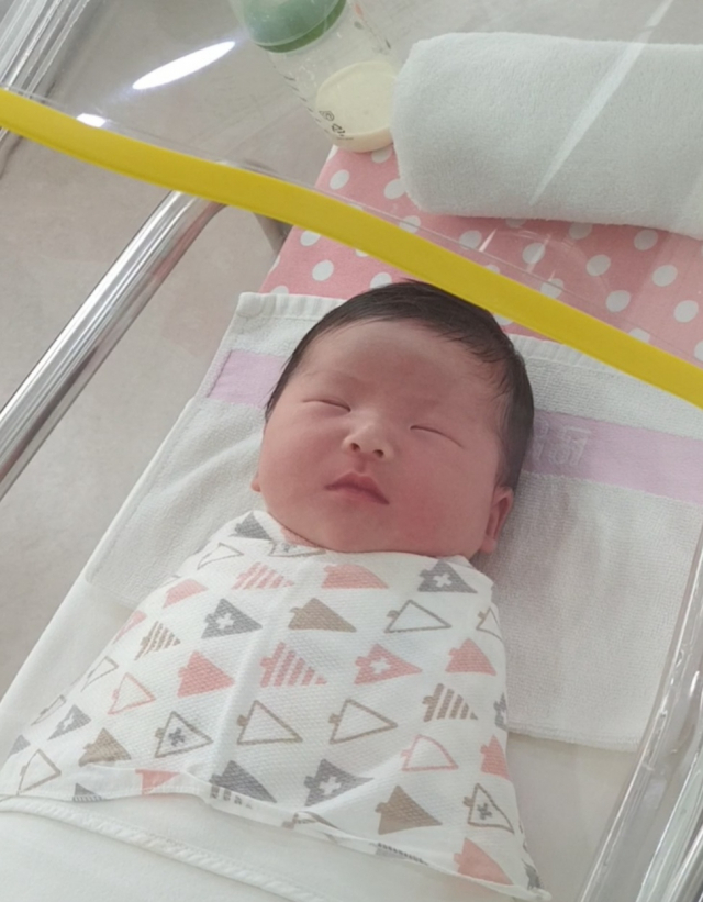 박선희(33)·최상민(36) 부부 첫째 딸 알콩이(4.0㎏) 9월 15일 출생