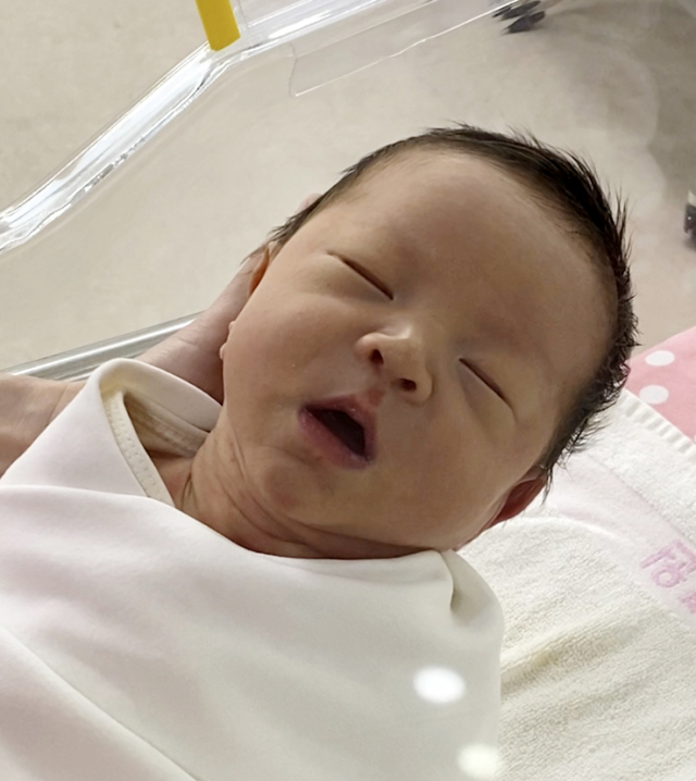 김휘진(32)·박태동(34·대구시 달성군 구지면) 부부 첫째 아들 설기(3.3kg) 9월 25일 출생.