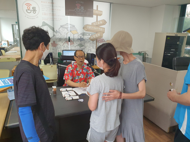 영선신시장 가을맞이 고객 감사 이벤트 모습. 영선신시장 상인회 제공