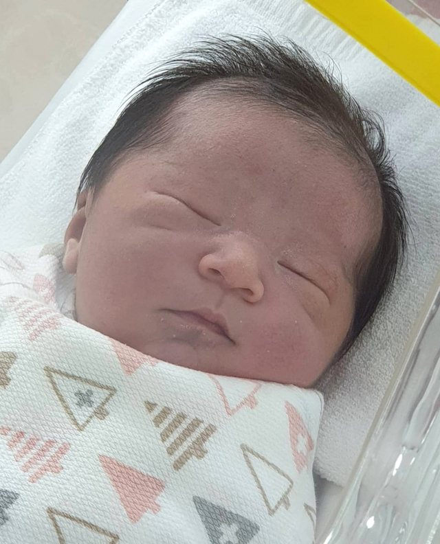 정소혜(34)·이문섭(35·대구시 달서구 송현동) 부부 셋째 딸 태백(3.6kg) 10월 12일 출생,