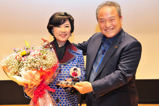 군위군 홍보대사에 위촉된 김영숙 프리랜서 아나운서. 군위군 제공