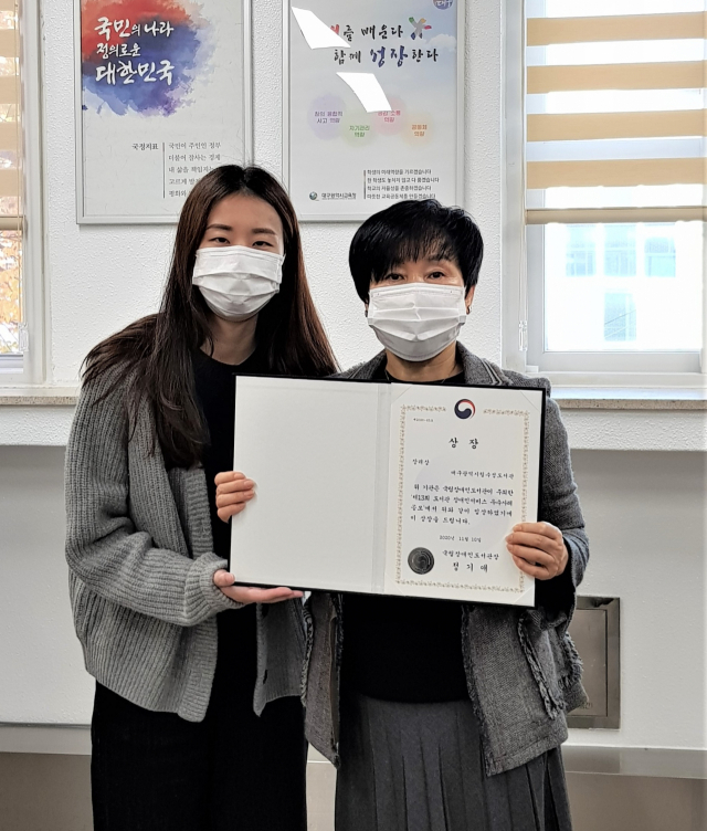 최근 