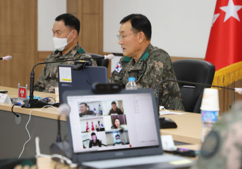 장달수 3사관학교장이 비대면 화상회의로 열린 충성대 리더십 세미나의 취지와 기대 방향에 대해 말하고 있다. 육군3사관학교 제공