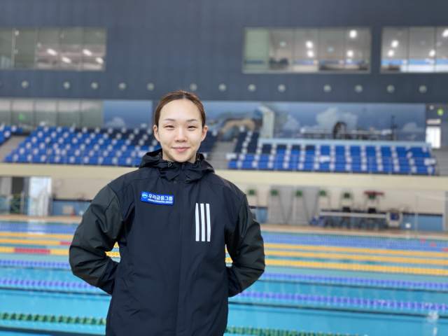 한국 수영 간판스타 김서영이 20일 김천실내수영장에서 열린 제10회 김천전국수영대회 여자 개인 혼영 200m 결선에서 2분10초69의 압도적인 기록으로 1위에 올라 도쿄올림픽 기대감을 높이고 있다. 경북도청 제공.