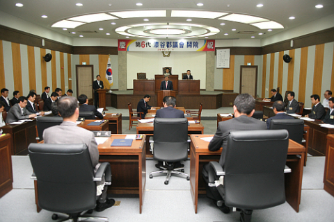 2010년 제6대 칠곡군의회 개원 당시 모습. 칠곡군의회 제공