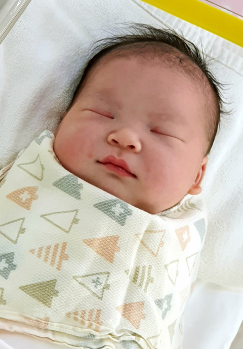 김수민 아가