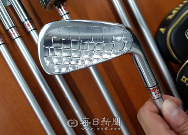 국내 생산된 하나산업사 브라마 골프의 프리미엄 아이언 