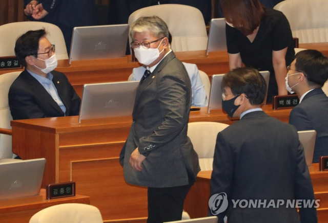 더불어민주당 조응천 의원(가운데). 연합뉴스