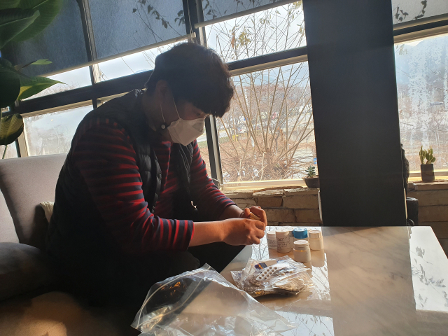 대구의 한 카페에서 만난 직장암에 걸린 김기훈(가명·34) 씨. 그는 
